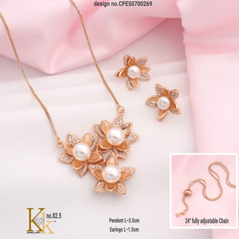 Model wearing Biyani Jewels jewellery