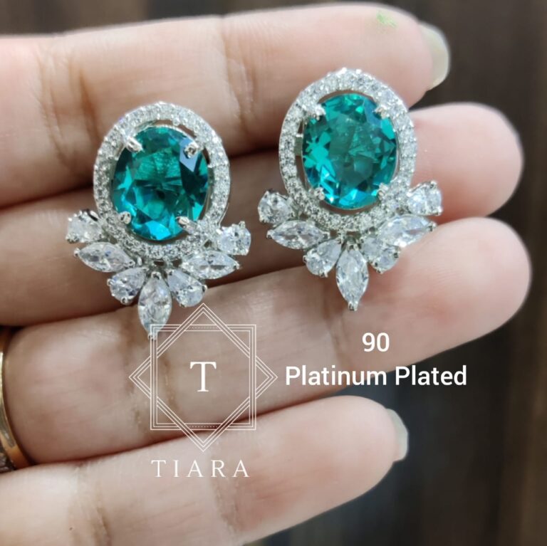 Model wearing Biyani Jewels jewellery