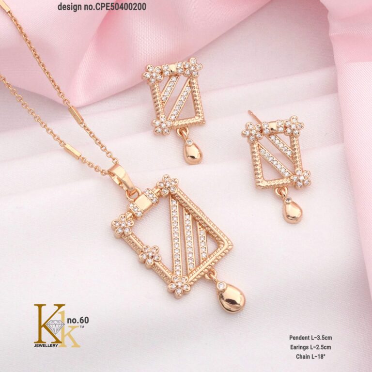 Model wearing Biyani Jewels jewellery